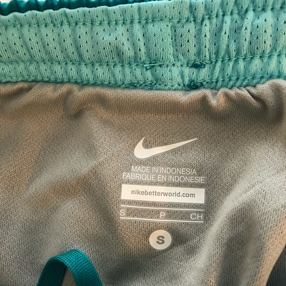 NIKE Teal Running Jogging Shorts S - Picture 5 of 7